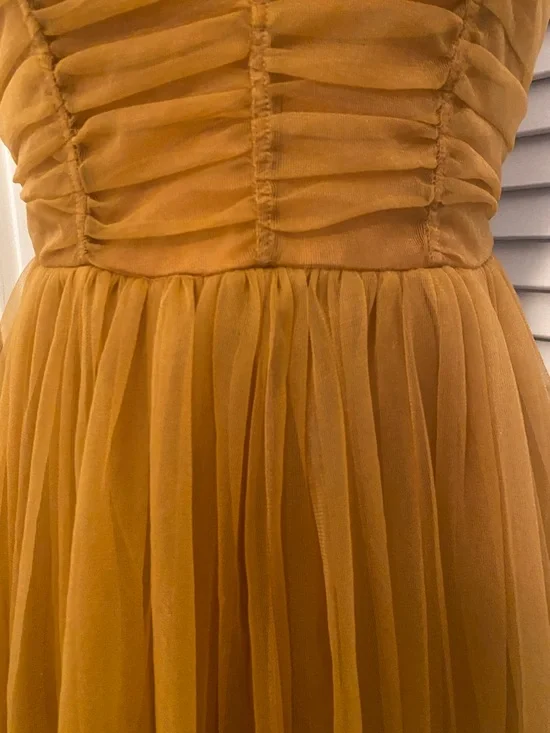 H&M Mustard Ruched Bodice Midi Dress- Size 8 - Picture 5 of 10